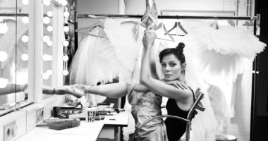 Danza clásica para mujeres jóvenes y adultas