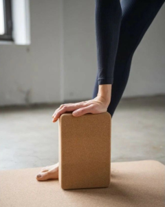 Yoga suave para adultos con Carolina de Pedro - Nataraja Yoga Barcelona