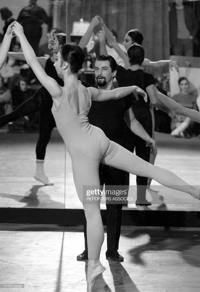 Maurice Béjart Un instante en la vida ajena (1979). | Body Ballet